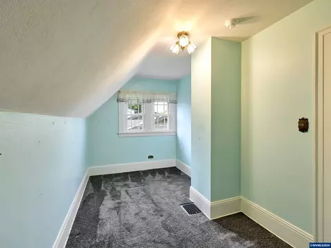 Bedroom - 102 E 5th St, Molalla, OR 97038 photo 7 of 8