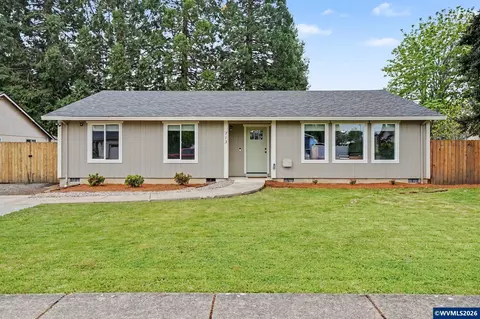 713 NE Rosewood Ln, Dallas, OR 97338