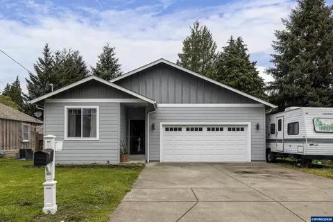 755 E Ash St, Lebanon, OR 97355
