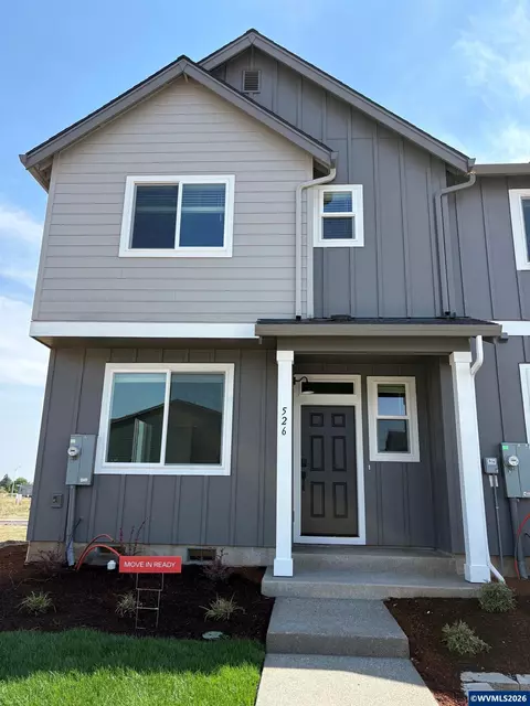 526 E Traverse Rd, Woodburn, OR 97071