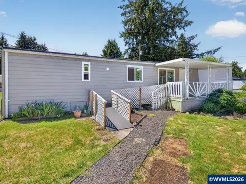 3134 Highway 20 #8, Sweet Home, OR 97386
