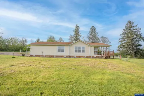 39149 Lacomb Next To Dr, Lebanon, OR 97355