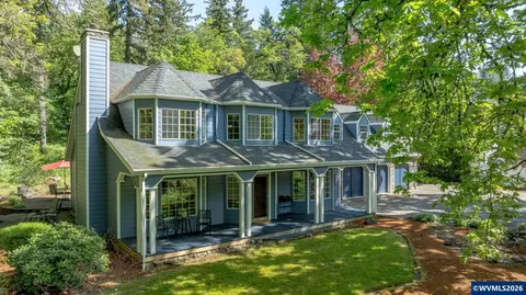 6723 Rippling Brook Dr SE, Salem, OR 97317