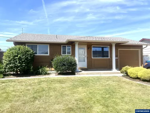 1387 Hampton Way, Woodburn, OR 97071