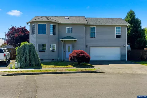69 Oakway Pl, Lebanon, OR 97355