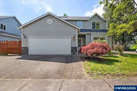 1678 S 7th St, Independence, OR 97351