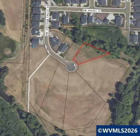 494 SW Oregon Falls Dr, Dallas, OR 97338
