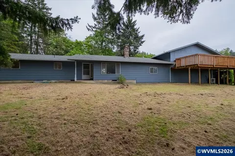 38113 Golden Valley Dr, Lebanon, OR 97355