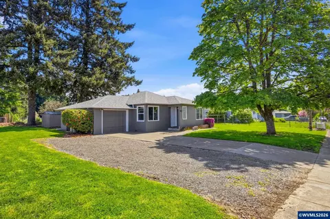 140 SE Fir Villa Rd, Dallas, OR 97338