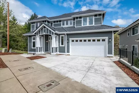 2799 NW Romancier Dr, Corvallis, OR 97330