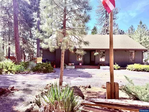 68964 SW Graham Ct, Sisters, OR 97759