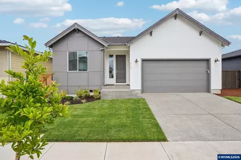 717 Magnolia Ave, Woodburn, OR 97071