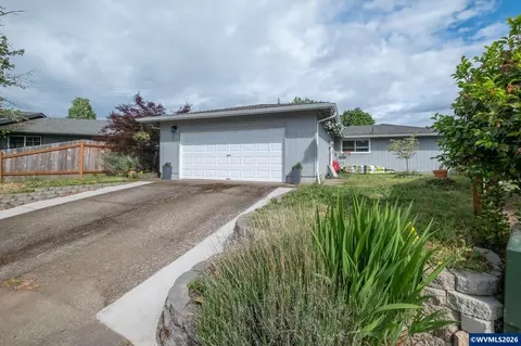 2261 Fulton Pl SE, Albany, OR 97322