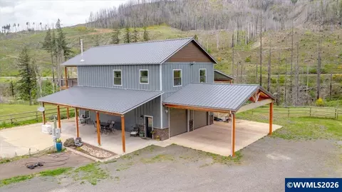 51725 Gates Brg E, Gates, OR 97346