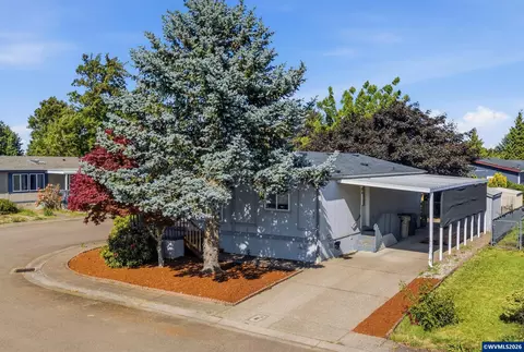 2151 Three Lakes Rd SE #93, Albany, OR 97322