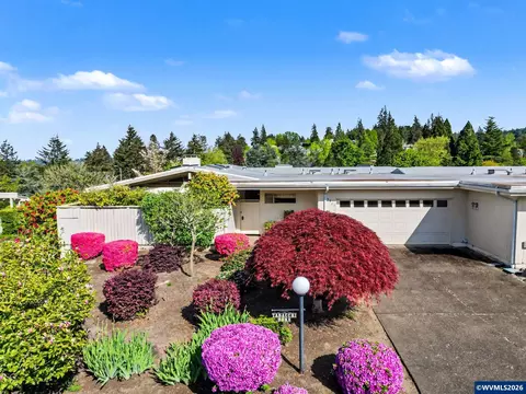 3381 Country Club Rd S, Salem, OR 97302