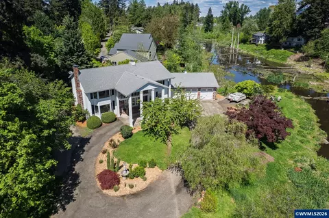 6031 SE Aldercrest Rd, Milwaukie, OR 97267