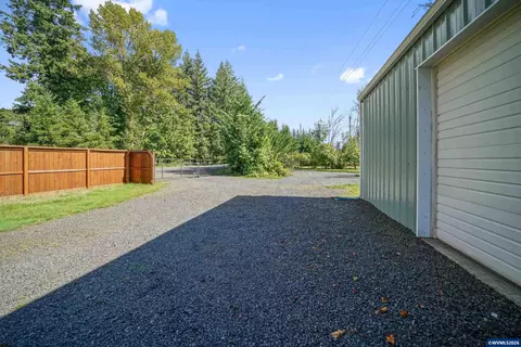 Exterior - 47280 Lyons Mill City Dr, Lyons, OR 97358 photo 3 of 7