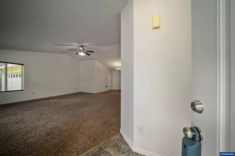 Entry Way - 47280 Lyons Mill City Dr, Lyons, OR 97358 photo 1 of 1
