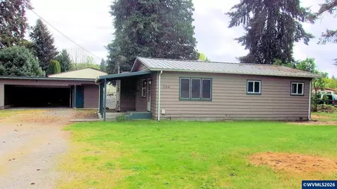 944 5th St, Lyons, OR 97358