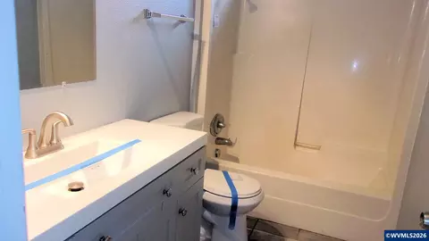 944 5th St, Lyons, OR 97358 photo 5
