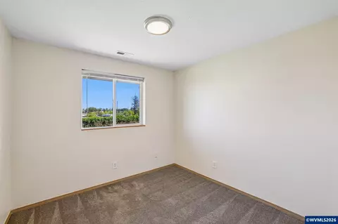Bedroom - 4286-4288 Northside Dr NE, Keizer, OR 97303 photo 6 of 7