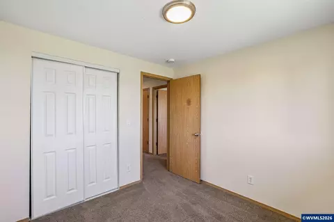 Bedroom - 4286-4288 Northside Dr NE, Keizer, OR 97303 photo 7 of 7