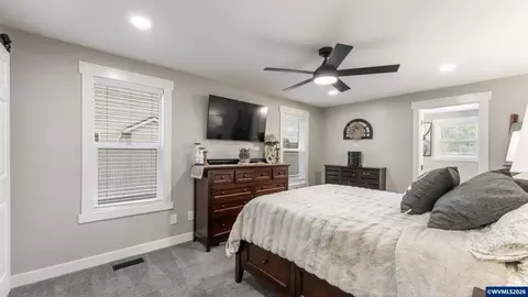 Bedroom - 520 Fir St, Lyons, OR 97358 photo 3 of 5
