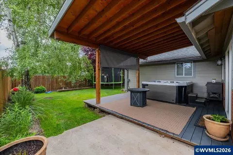 Exterior - 4580 Thrush Dr NE, Salem, OR 97301 photo 4 of 7