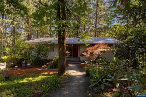 2715 NW Glenwood Pl, Corvallis, OR 97330