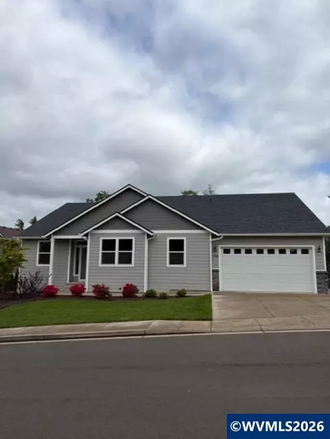 708 NW George Ct, Sublimity, OR 97385