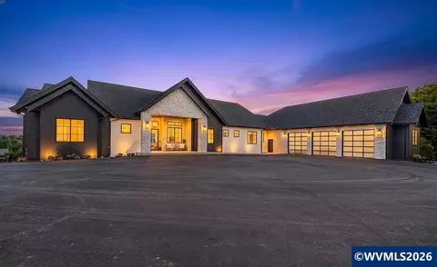 5501 Lipscomb St SE, Salem, OR 97317