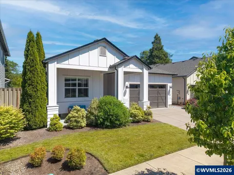1115 SW Sylvia St, Corvallis, OR 97333