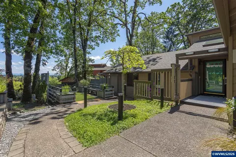 2734 NW Garryanna Dr, Corvallis, OR 97330