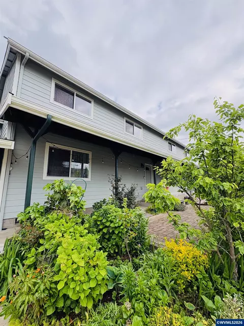 1525 Lee St SE, Salem, OR 97302
