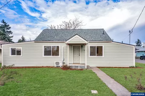 705 Tangent St, Lebanon, OR 97355