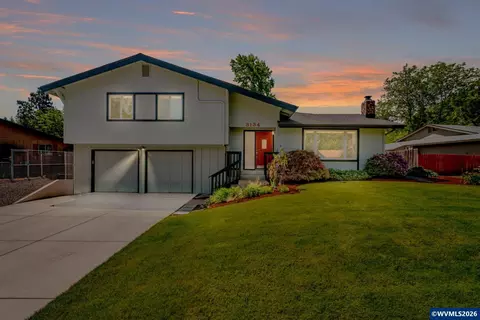 3134 SW Knollbrook Ave, Corvallis, OR 97333
