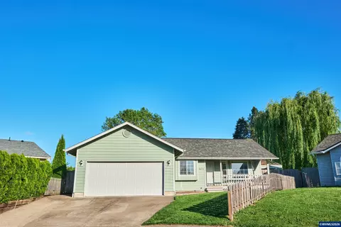 4674 Red Cherry Ct SE, Salem, OR 97317