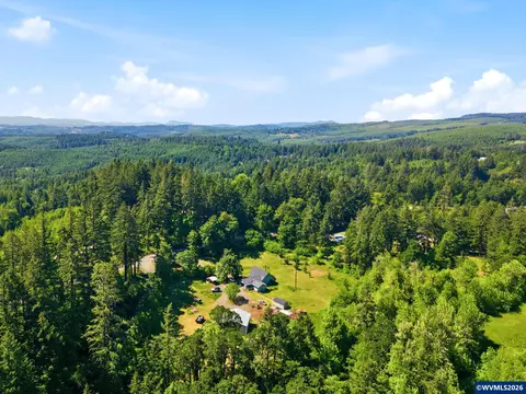 2150 Pioneer Rd, Dallas, OR 97338