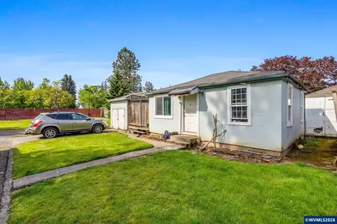 Exterior - 224-226 Stark St N, Salem, OR 97303 photo 3 of 8