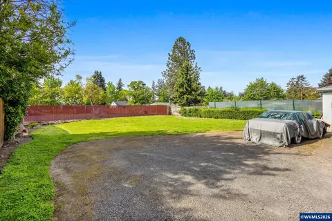 Exterior - 224-226 Stark St N, Salem, OR 97303 photo 6 of 8