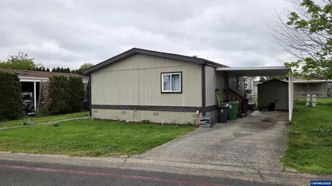 922 York St SE #108, Aumsville, OR 97325