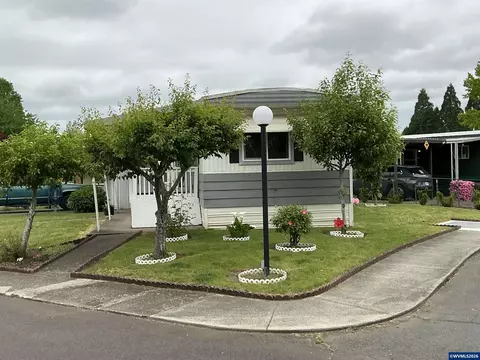 5355 River Rd NE #84, Keizer, OR 97303