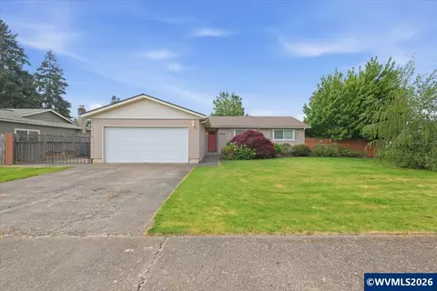 4814 Schaefer Ct NE, Salem, OR 97305
