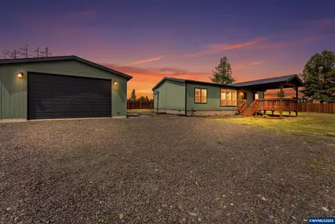 38891 W Scio Rd, Scio, OR 97374