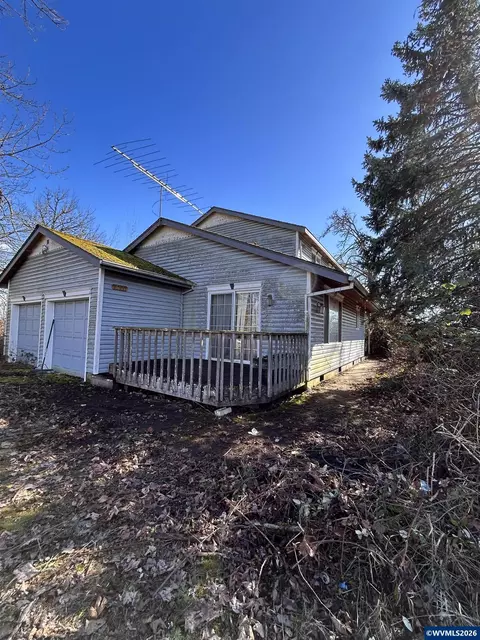 35641 Riverside Dr SW, Albany, OR 97321
