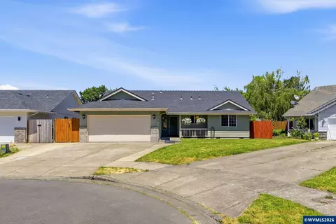 633 Cedar St, Independence, OR 97351