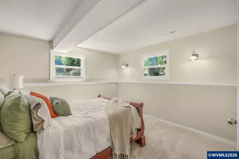 Bedroom - 4575 Eagle Crest Rd NW, Salem, OR 97304 photo 3 of 4