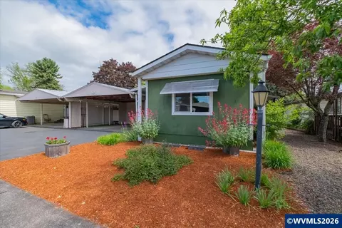 450 SE Lacreole Dr #148, Dallas, OR 97338