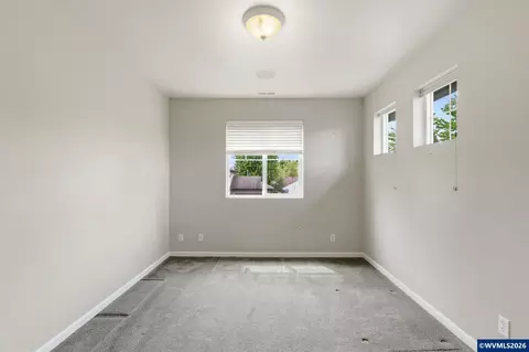 Bedroom - 5475 Charles Way, Eugene, OR 97402 photo 3 of 8